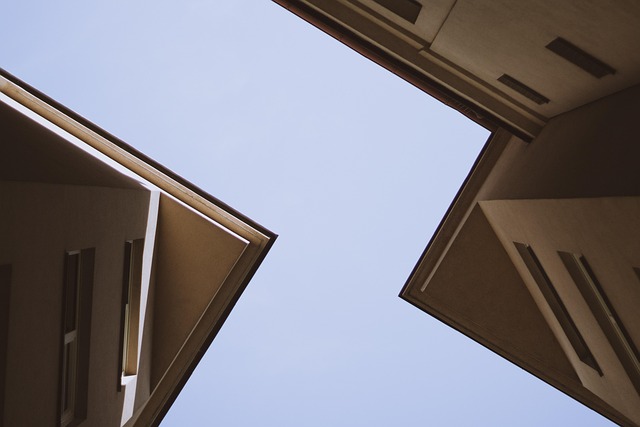 Billigt eller dyrt tag: Hvilket materiale passer til dit budget?